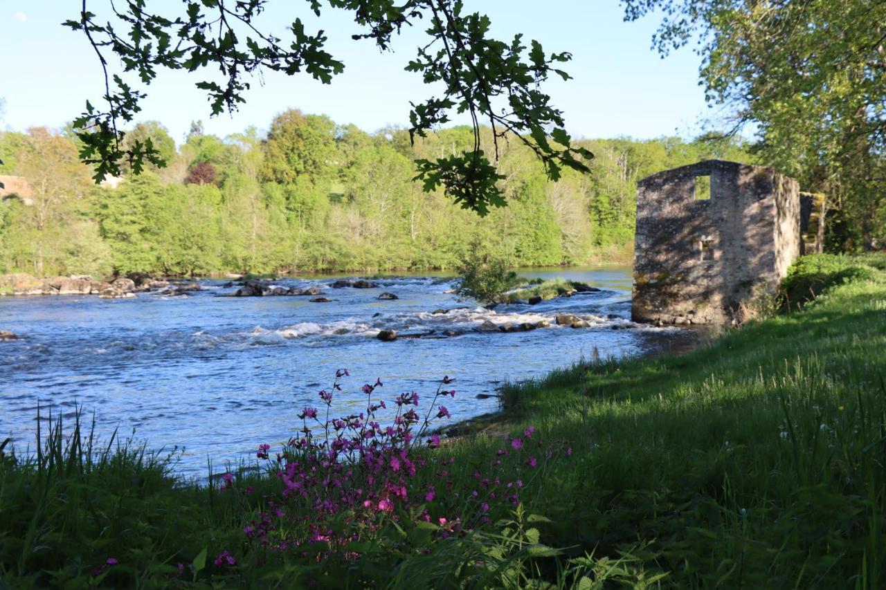 Manot Vacances - Gites En Bord De Vienne Buitenkant foto